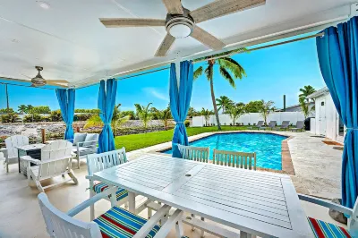 Private Pool, Pergola, Air Hockey and Dock - Inviting Oasis
