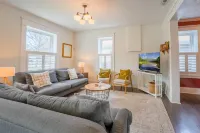 Private Backyard and Modern Comforts - Charming Historic Retreat Hotels in Saint Charles