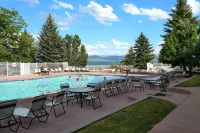 Inn Building Condo#113 - Ground Level, Pool Side Hotel a Garden