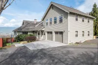 Breathtaking Views and Game Room - Charming HillsHyde Escape