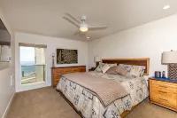Ocean Views and Air Conditioning - Bright Coastal Sanctuary Отели в г. Солана Бич
