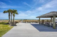 Oceanfront Escape with Pool and Arcade - Cozy Coastal Paradise