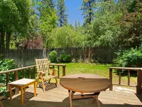 Hot Tub and Landscaped Fenced Backyard Oasis - Cozy Retreat