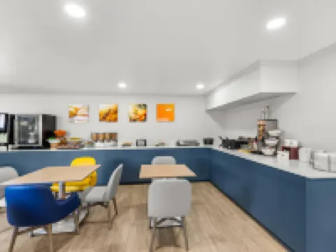 コンフォート イン & スイーツ ローマ サウス ロームのホテル