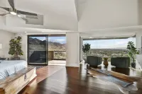 Panoramic Desert Views and Sparkling Pool - Stunning Architectural Retreat