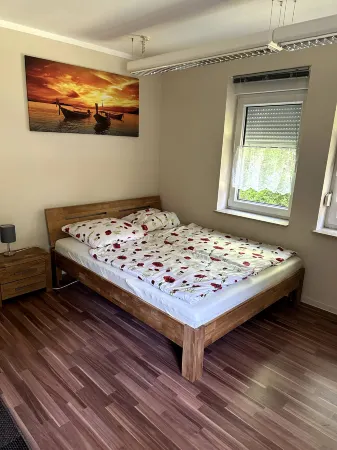 Large accommodation for up to 18 people near Halle & Leipzig with Pool Table