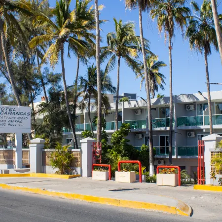 Hotel Las Jacarandas