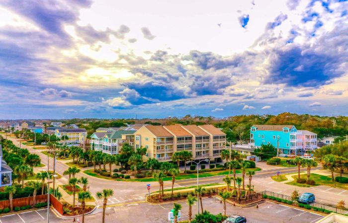 Holiday Inn Resort OCEANFRONT @ SURFSIDE BEACH by IHG