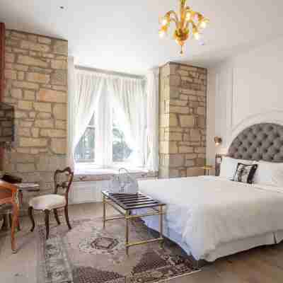 The Francis House Rooms