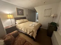 The Oaks B&B Hotel and Spiritual Center Hotels in Jamestown