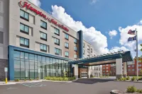 Hampton Inn & Suites by Hilton Indianapolis South Greenwood Hotels near Walmart Supercenter