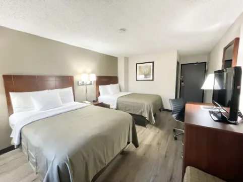 Econo Lodge Cartersville-Emerson Lake Point