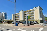 SureStay Hotel by Best Western Virginia Beach Royal Clipper - موقف سيارات