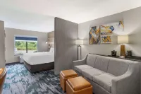Comfort Suites at WestGate Mall - Pool