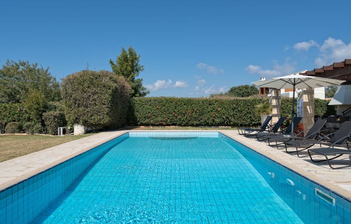 Villa Lara - 11, Spacious Villa with Large Garden and Private Pool on Aphrodite Hills