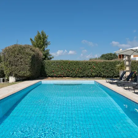 Villa Lara - 11, Spacious Villa with Large Garden and Private Pool on Aphrodite Hills
