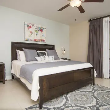 Impressively Designed and Decorated 3rd-Floor Space Overlooking Pool in Coco