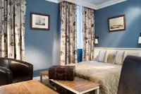 Hotel & Restaurant le Central Trouville Hotels in Trouville-sur-Mer
