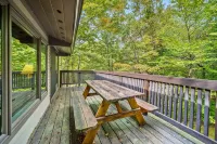 Alpine Court Chalet 4 Bedroom Home Hotels in Rutland