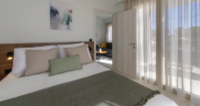 Komos Villas Airport by Airstay