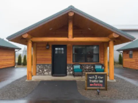 Woodland Inns Hotels in Forks