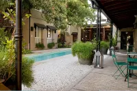 La Alondra Casa De Huéspedes - piscina