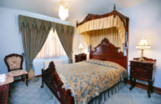 Villa Dallas Residence