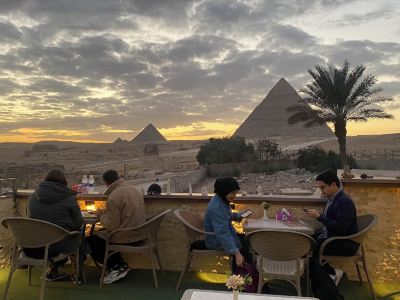 Seven Pyramids View Inn