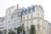 The Queen Luxury Apartments - Villa Fiorita