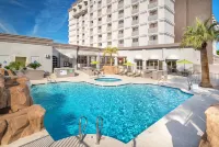 DoubleTree by Hilton Phoenix Mesa - Pool