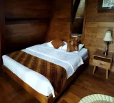 Balkondes Saka Pitu Hotels in Tegalarum