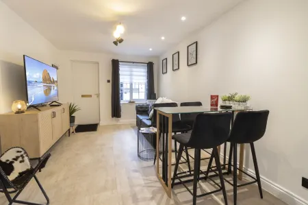 Friernhay City Centre Отели рядом со станцией St James' Park Railway Station