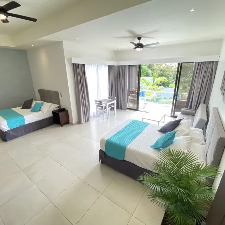 Hotel Naoz