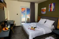 Aitch Boutique Hotel - an Lih Hotel - balcony