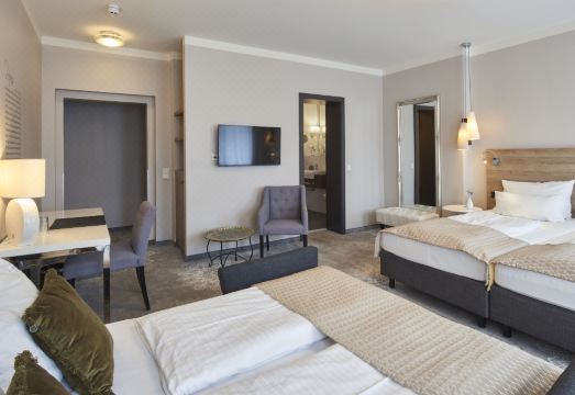 3. 호텔 비아 레기..