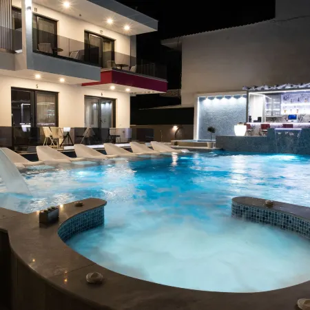 Aeonian Luxury Suites