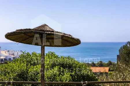 Blue Beach by Acasadascasas Отели рядом с достопримечательностью «Ermida de São Sebastião»