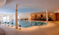 Waldhotel Doldenhorn - Pool