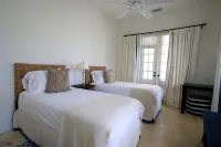 The Sandpiper Inn & Cottages Hotels in Schooner Bay