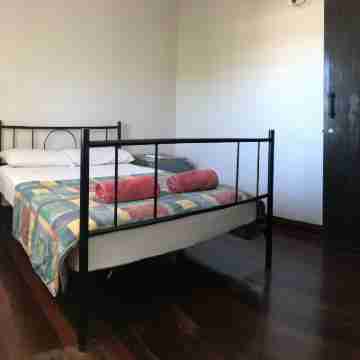 Kimberley Travellers Lodge - Broome YHA Rooms