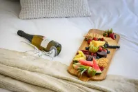 Georges Bay Apartments Hotel a St Helens