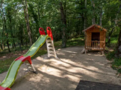 拉格朗日米洛 貝納克和卡澤納克酒店