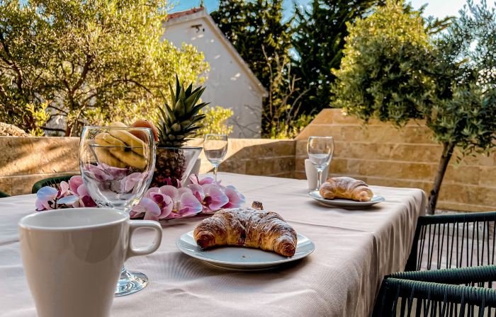 Pinia Apartments Bol