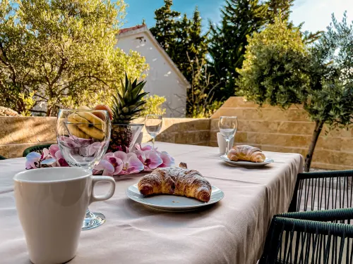 Pinia Apartments Bol - 3-Sterne