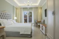 VK Luxury Suites - Private Parking - Adults Only Hotels in Perigiali