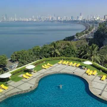 Trident, Nariman Point, Mumbai Отели рядом с достопримечательностью «Mani Bhavan Gandhi Museum»