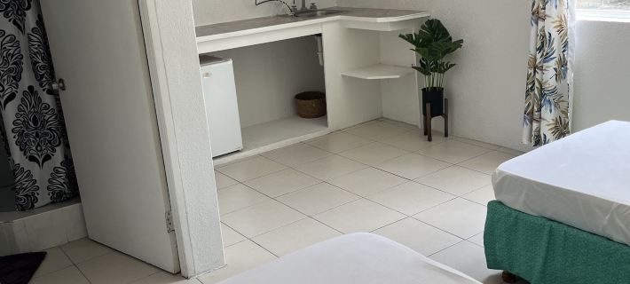 El Retreat Guest House Hotels in Oistins