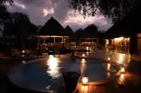 Hoyo Hoyo Safari Lodge - Hot Tub