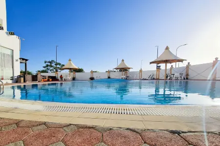 Remas Hotel Suites - Al Khoudh, Seeb, Muscat