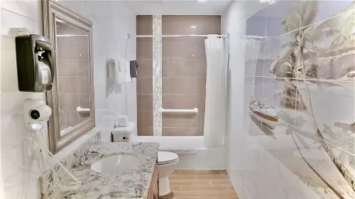 Norwalk Inn & Suites Hotels in Norwalk